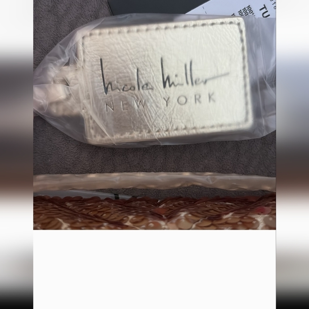 Nicole Miller Sequin Gold 8" x 4" x 2 " Clutch Bag - Picture 3 of 7